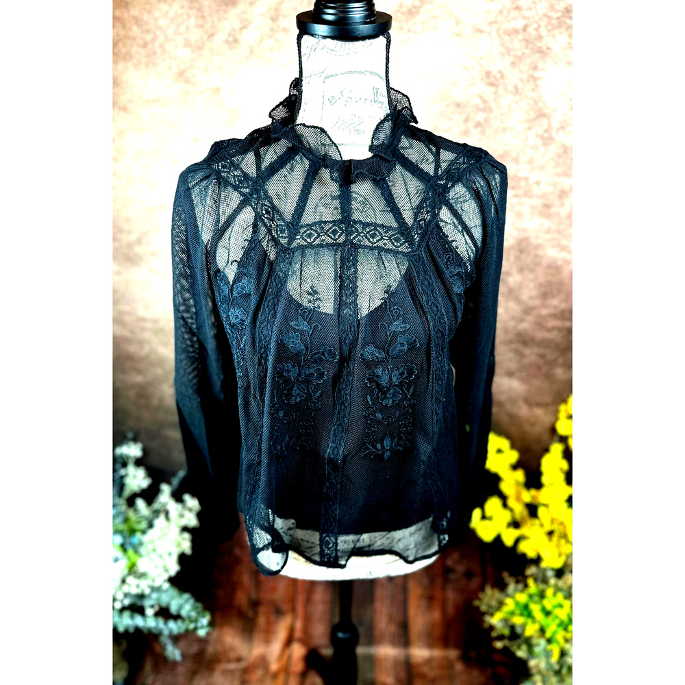 St Roche Lace Embroidered Ruffle Neck Flores Top Black 6 - Picture 5 of 12